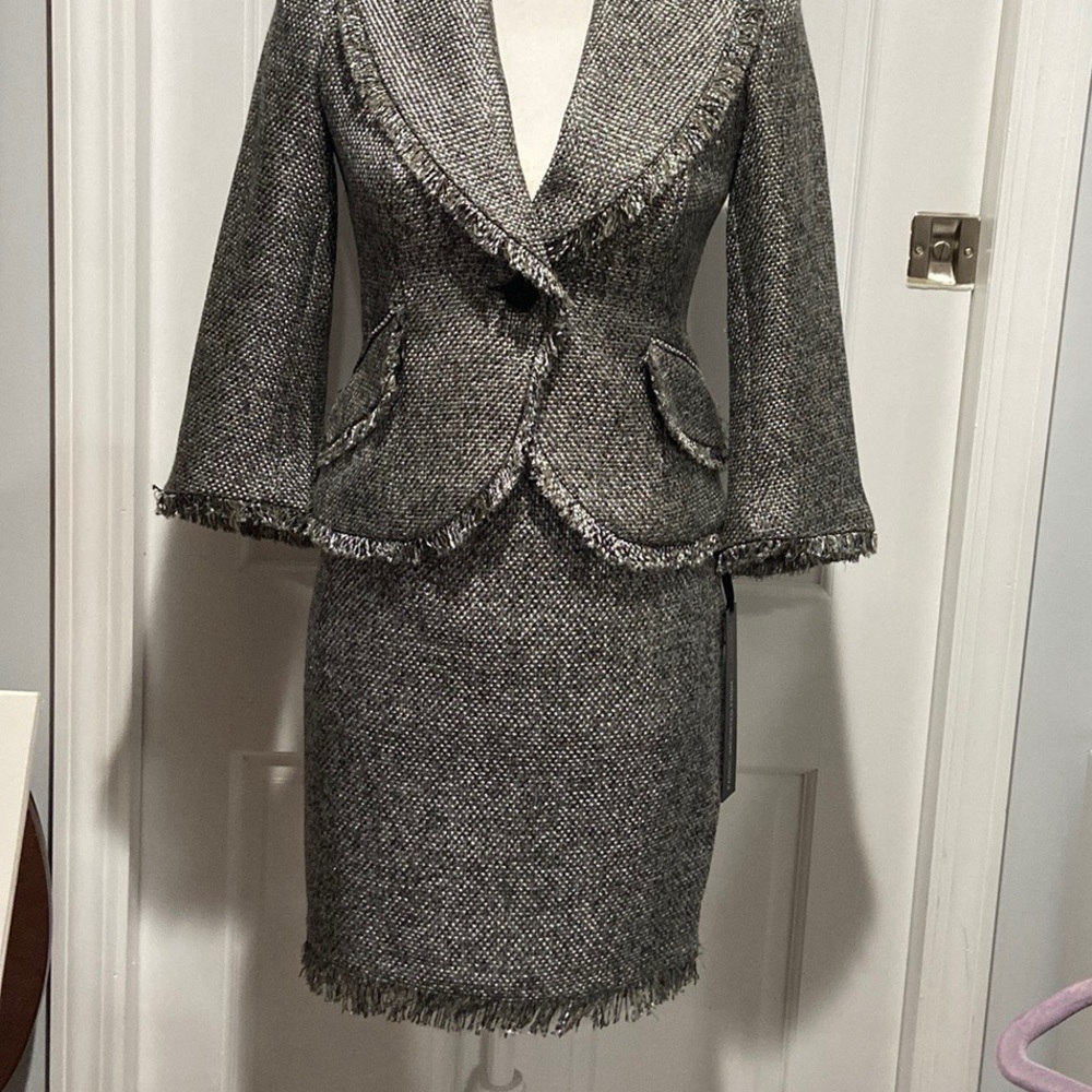 Bebe metallic tweed skirt sz 2